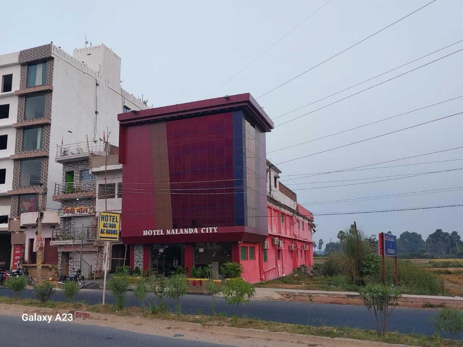 Hotel Nalanda City & Restaurant Dipnagar Kültér fotó